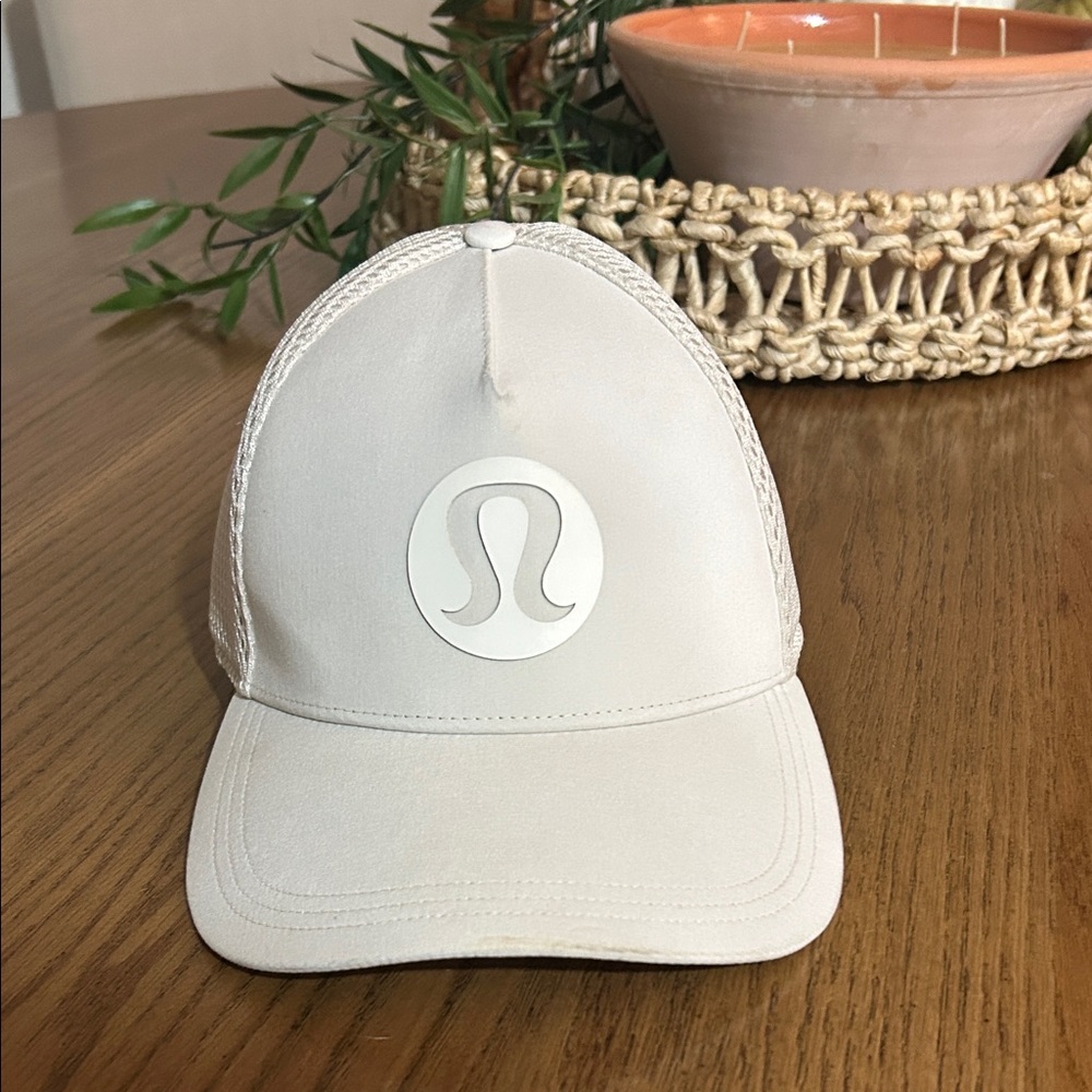 Lululemon White Hat